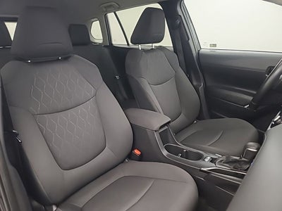 2025 Toyota Corolla Cross LE
