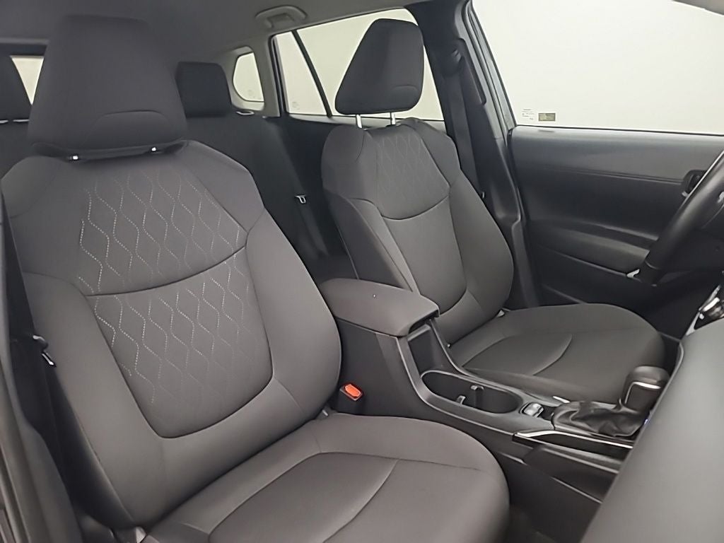 2025 Toyota Corolla Cross LE