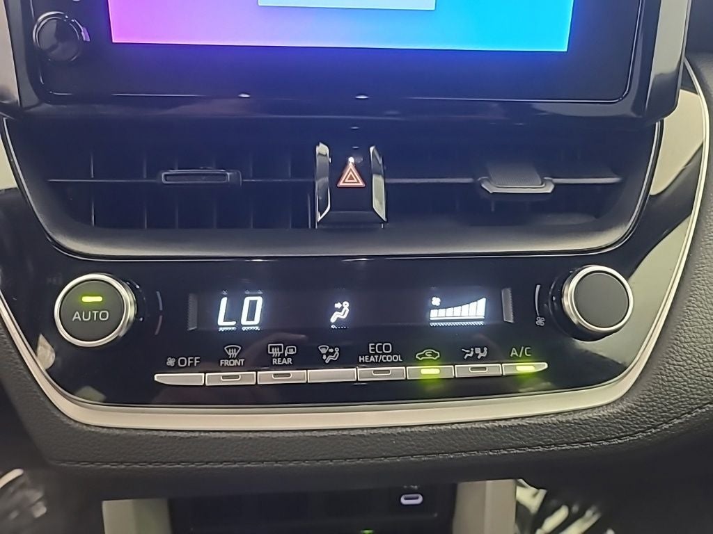 2025 Toyota Corolla Cross LE