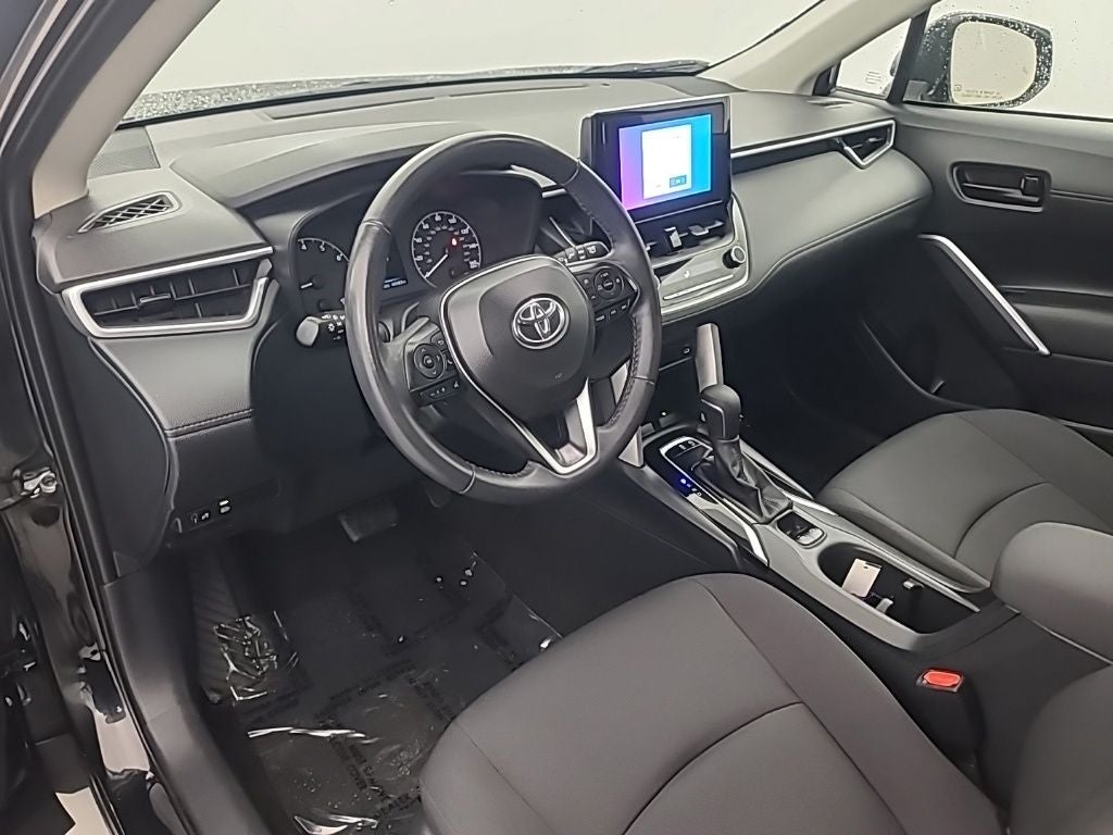 2024 Toyota Corolla Cross LE
