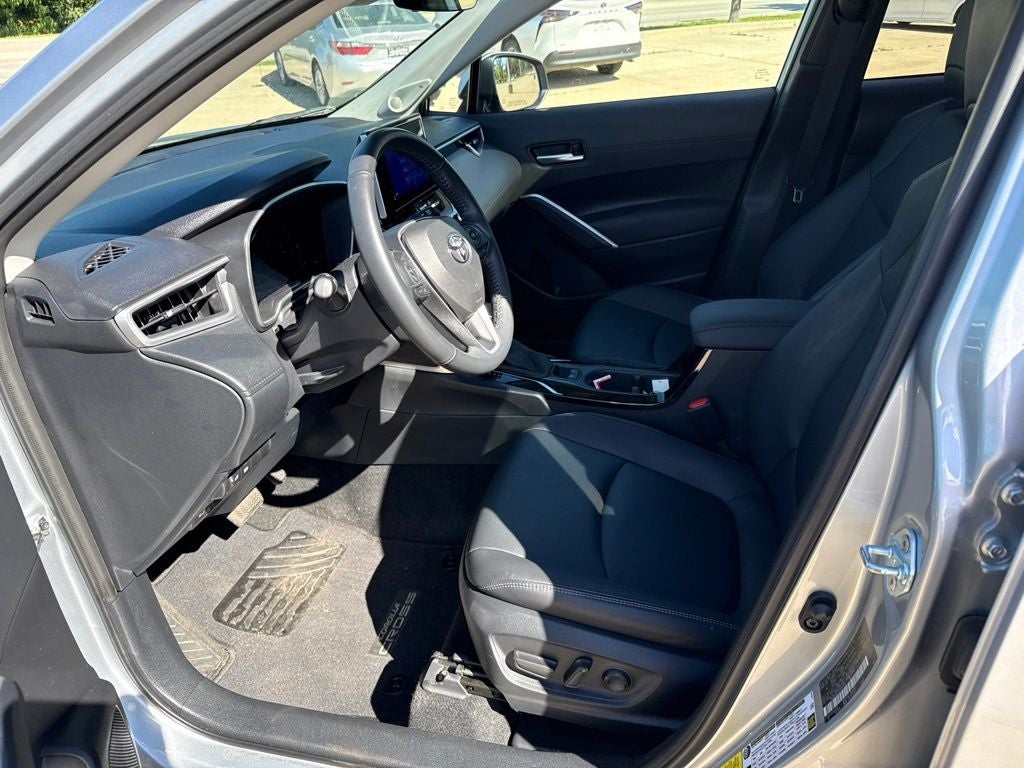 2023 Toyota Corolla Cross XLE w/ Convenience Package