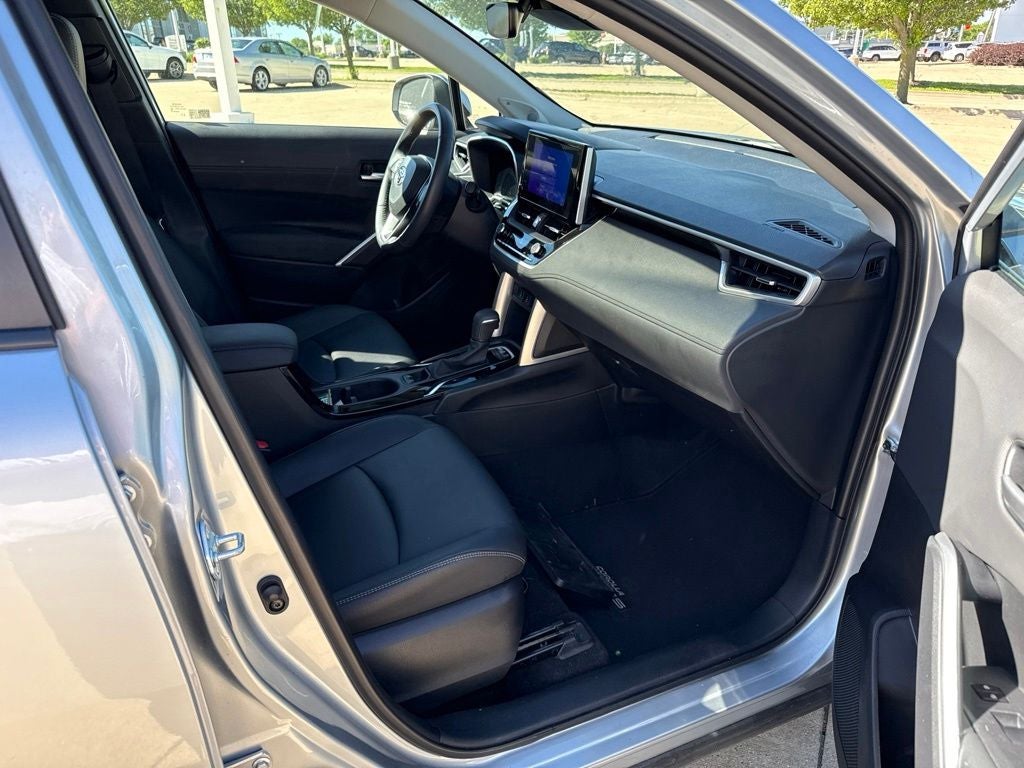 2023 Toyota Corolla Cross XLE w/ Convenience Package