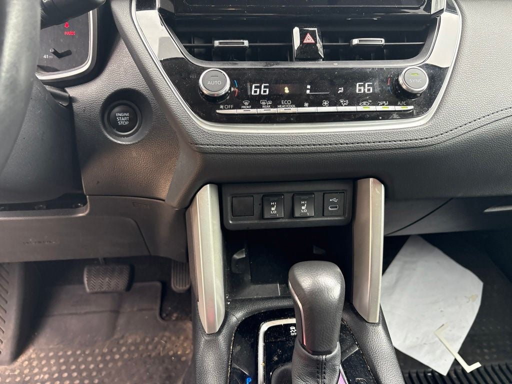 2024 Toyota Corolla Cross XLE