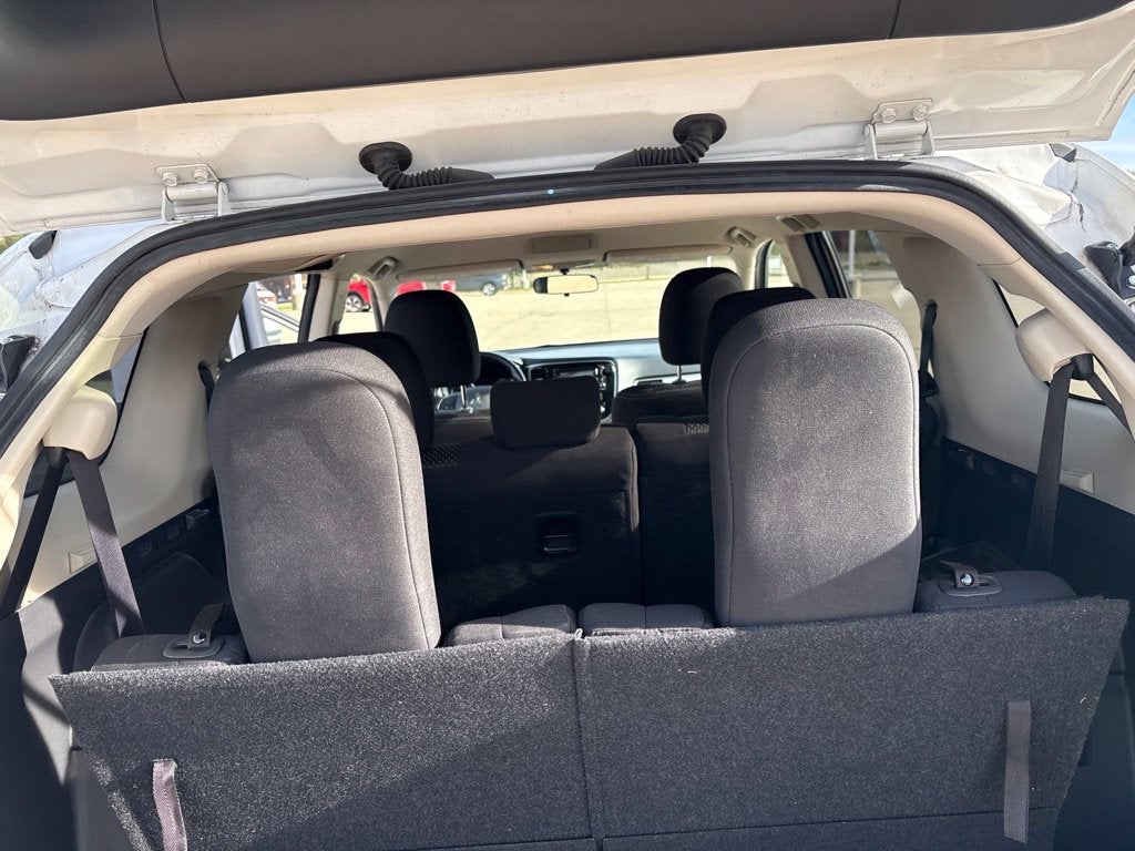 2017 Mitsubishi Outlander ES