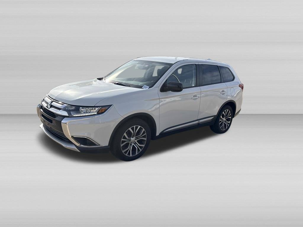 2017 Mitsubishi Outlander ES