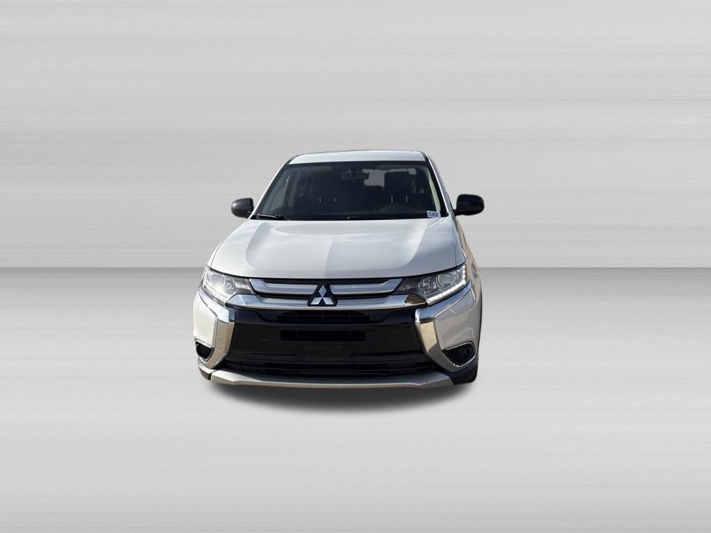 2017 Mitsubishi Outlander ES