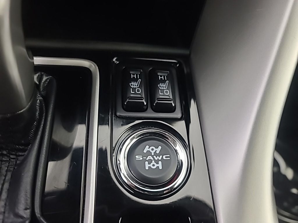 2025 Mitsubishi Eclipse Cross SE