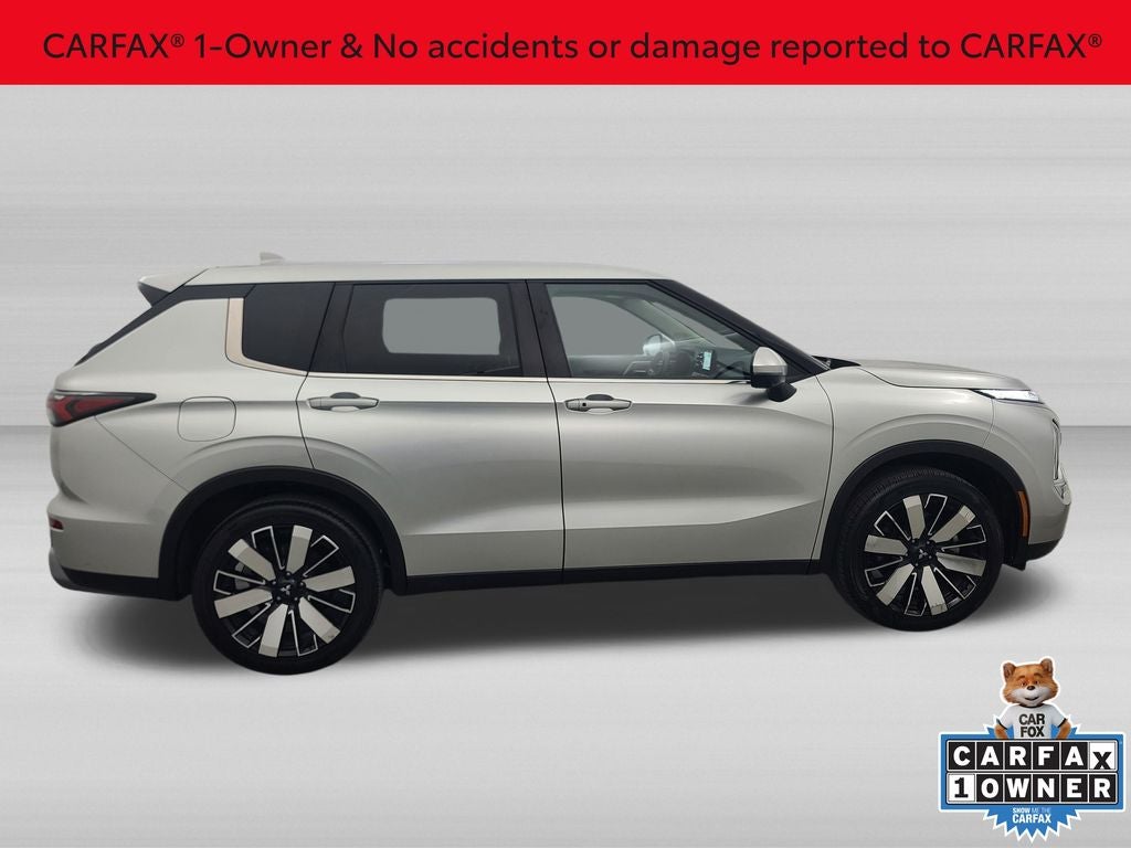 2025 Mitsubishi Outlander SE