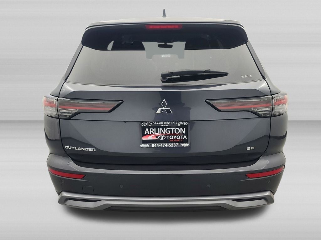 2025 Mitsubishi Outlander SE