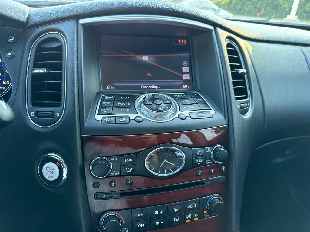 2016 INFINITI QX50 Premium Plus