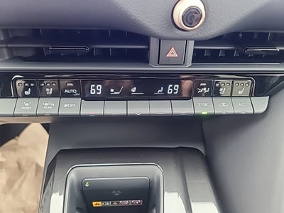 2026 Toyota Toyota Crown Signia XLE
