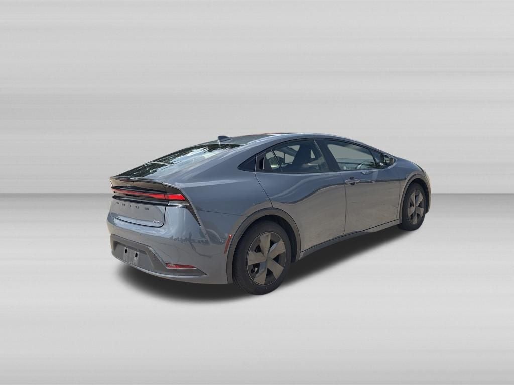 2025 Toyota Prius LE
