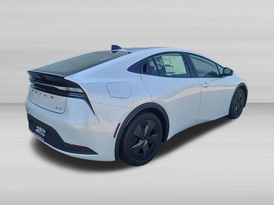 2026 Toyota Prius Plug-in Hybrid SE