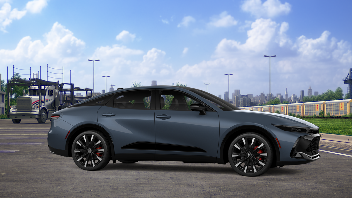 2027 Toyota Toyota Crown Platinum
