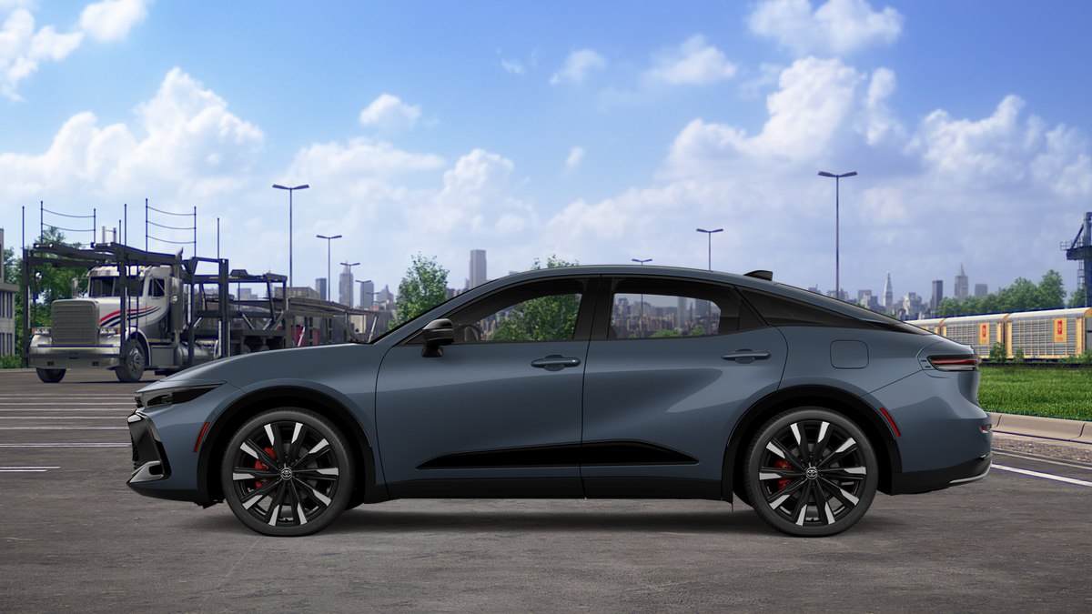 2027 Toyota Toyota Crown Platinum
