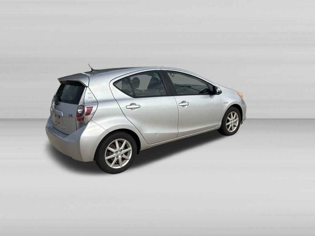 2013 Toyota PRIUS c Three