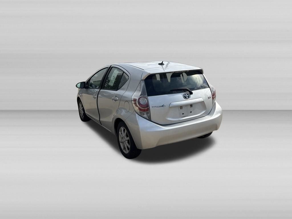 2013 Toyota PRIUS c Three
