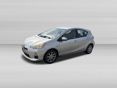 2013 Toyota PRIUS c Three