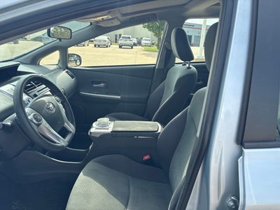 2014 Toyota PRIUS v Three