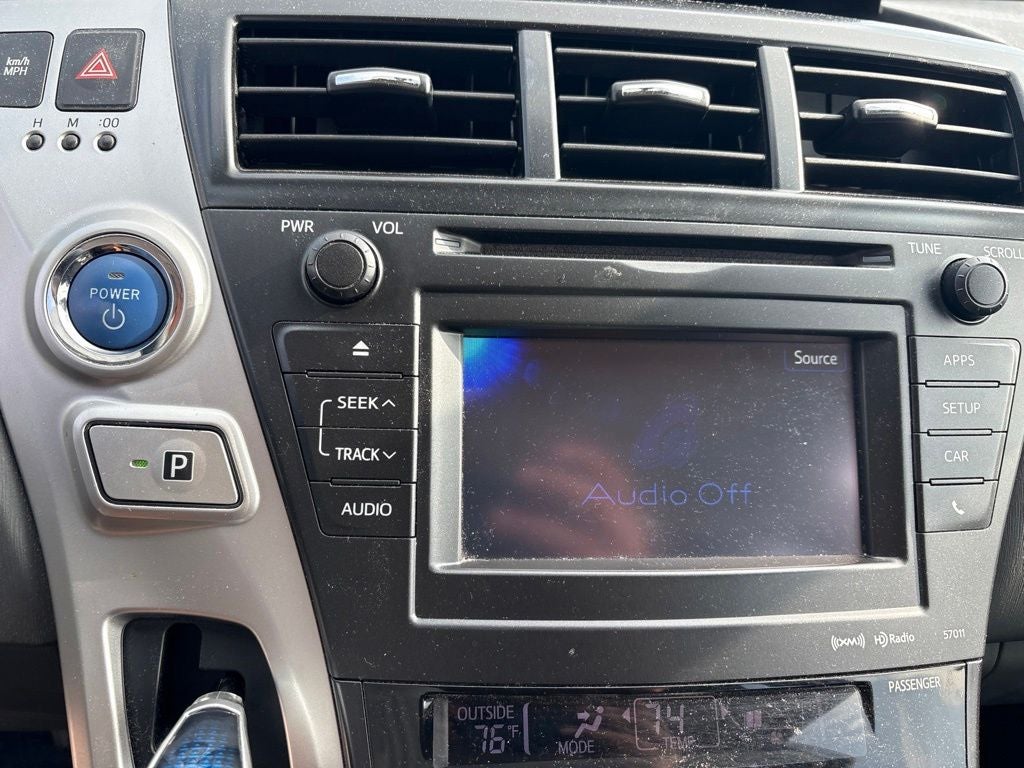 2014 Toyota PRIUS v Three