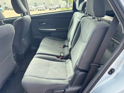 2014 Toyota PRIUS v Three