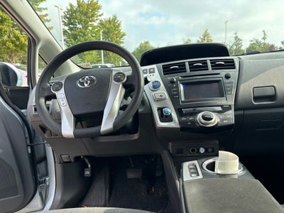 2014 Toyota PRIUS v Three