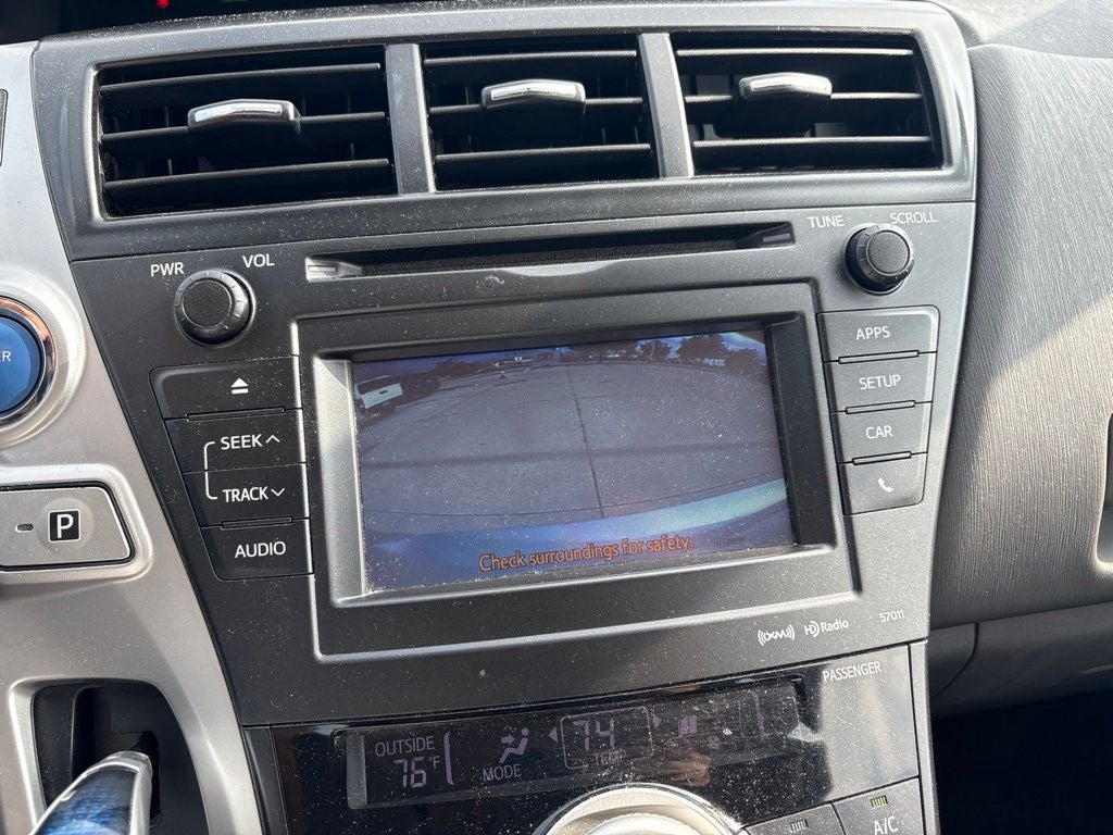 2014 Toyota PRIUS v Three