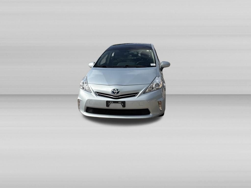 2014 Toyota PRIUS v Three
