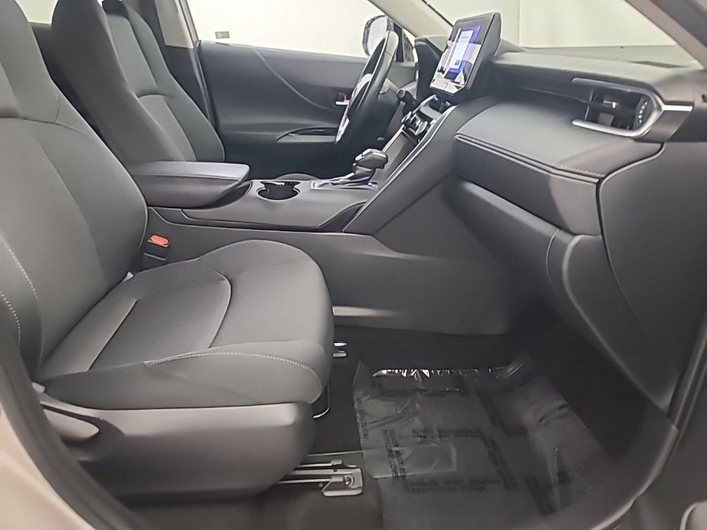 2024 Toyota Venza LE