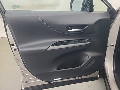 2024 Toyota Venza LE