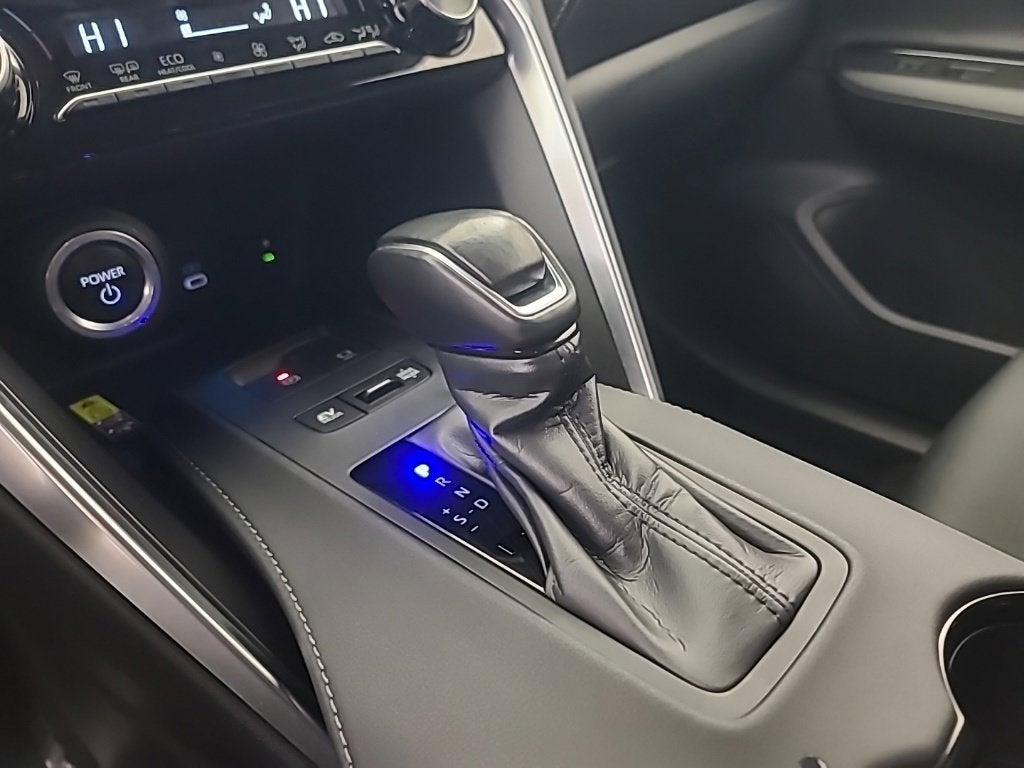 2024 Toyota Venza LE