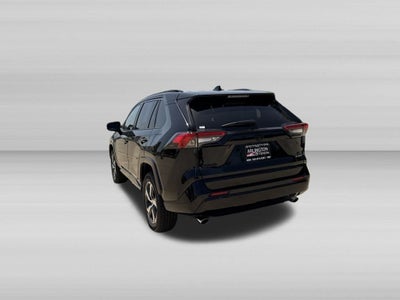 2025 Toyota RAV4 Plug-in Hybrid SE