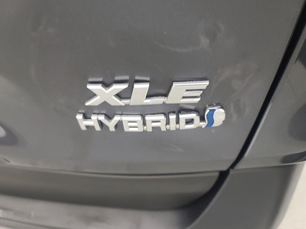 2024 Toyota RAV4 HYBRID XLE Premium