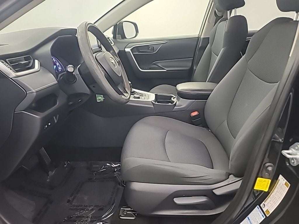 2019 Toyota RAV4 HYBRID LE