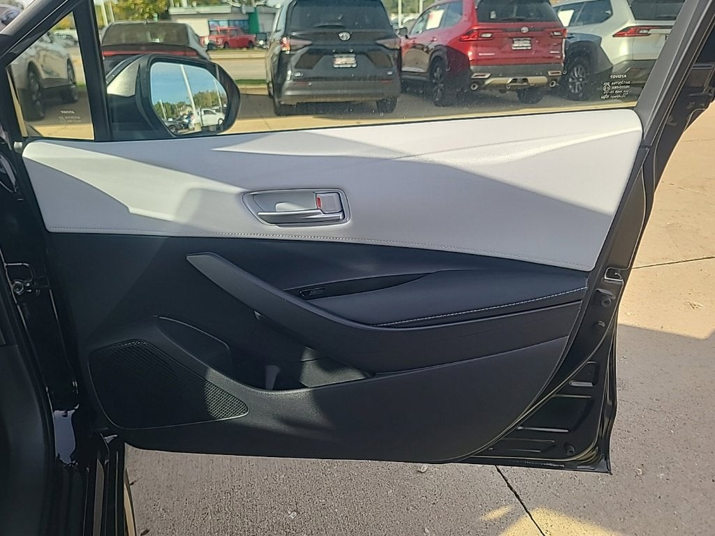 2027 Toyota Corolla Hatchback SE