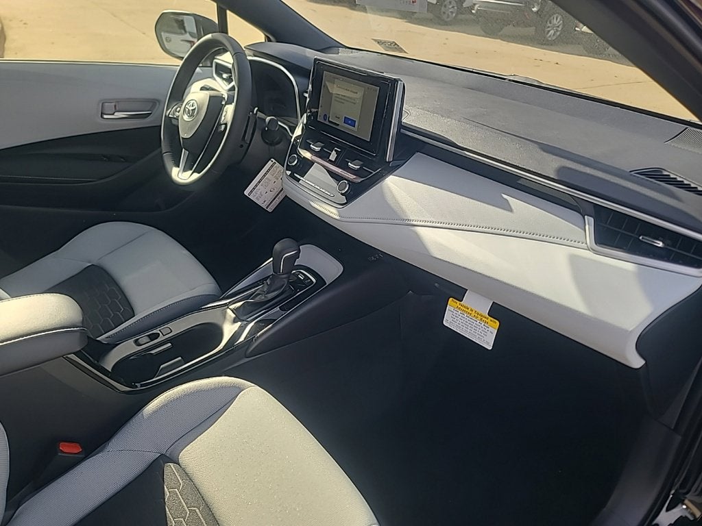 2027 Toyota Corolla Hatchback SE