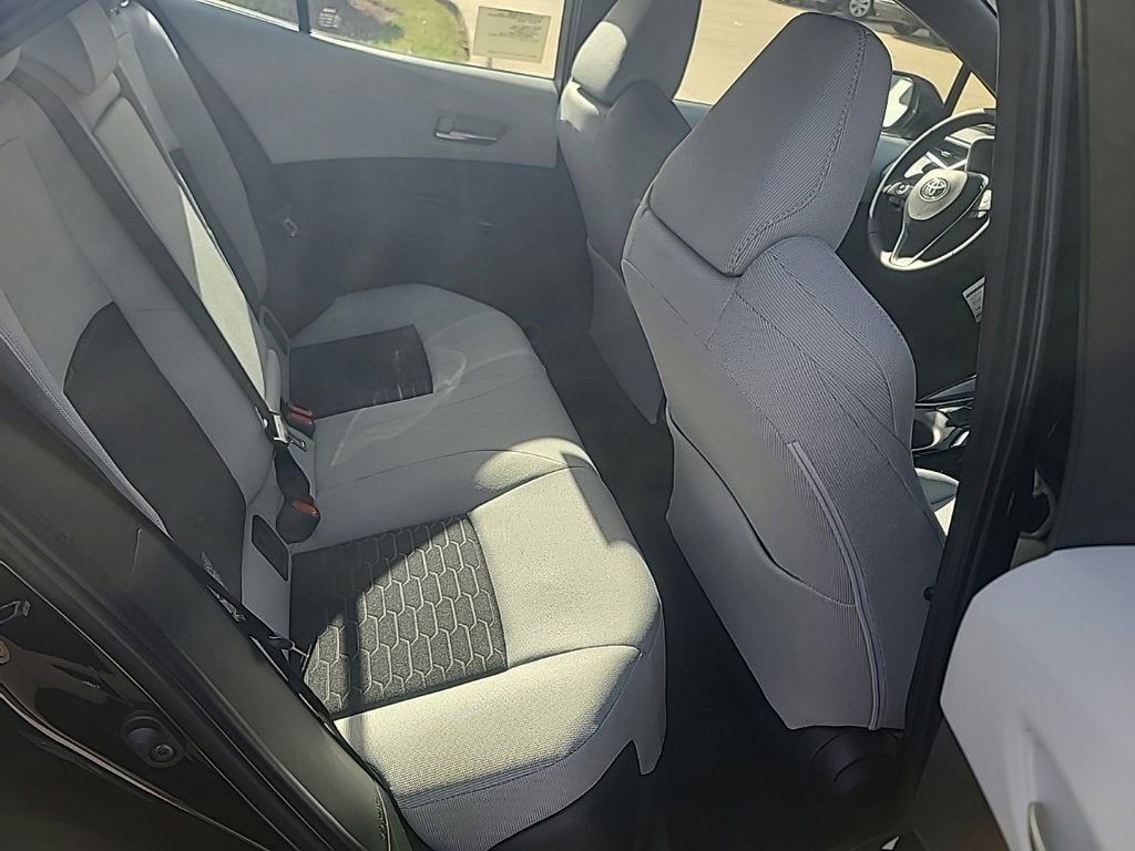 2027 Toyota Corolla Hatchback SE