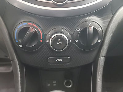 2017 Hyundai Accent SE