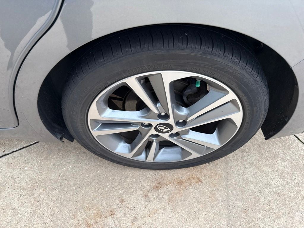 2017 Hyundai Elantra Limited