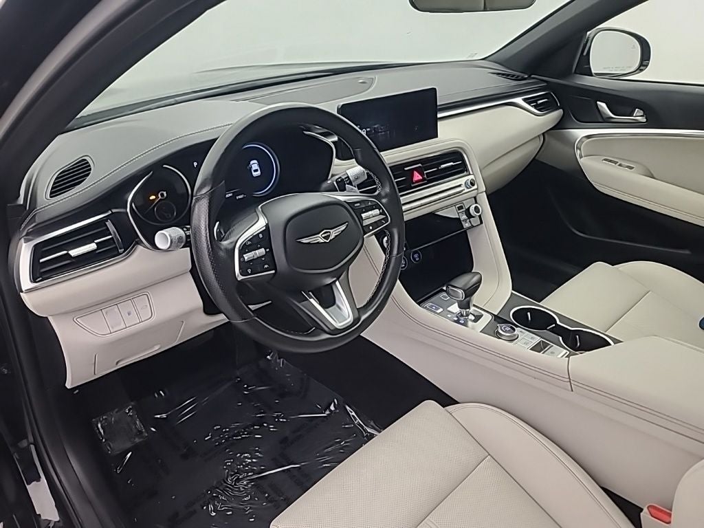 2025 Genesis G70 2.5T