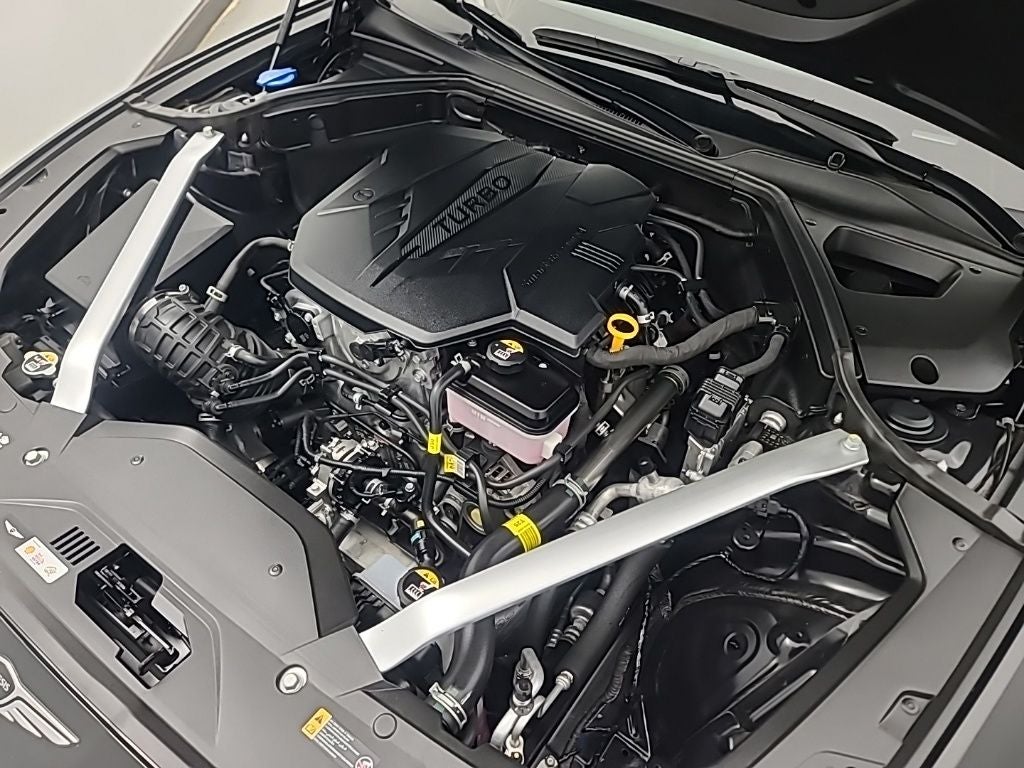 2025 Genesis G70 2.5T