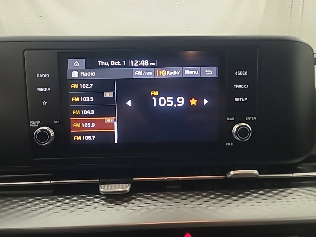 2024 Kia Carnival LX
