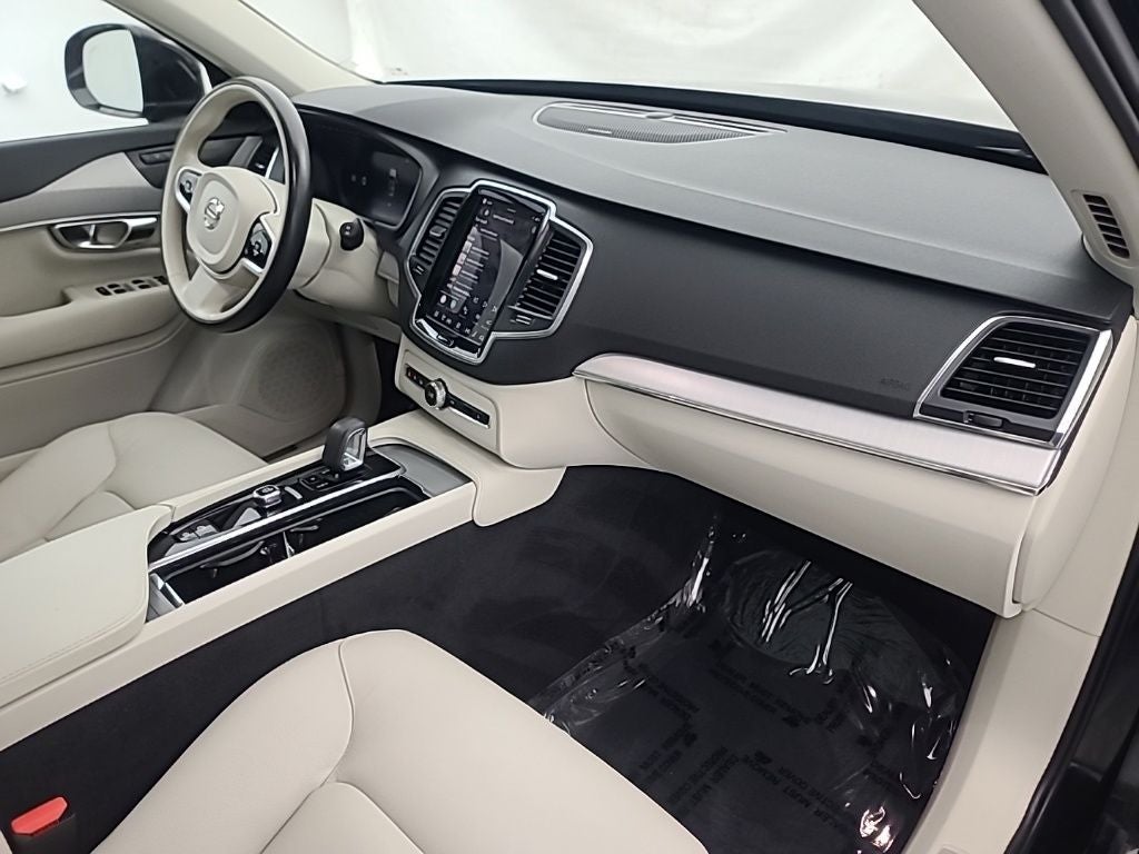 2023 Volvo XC90 B5 Core