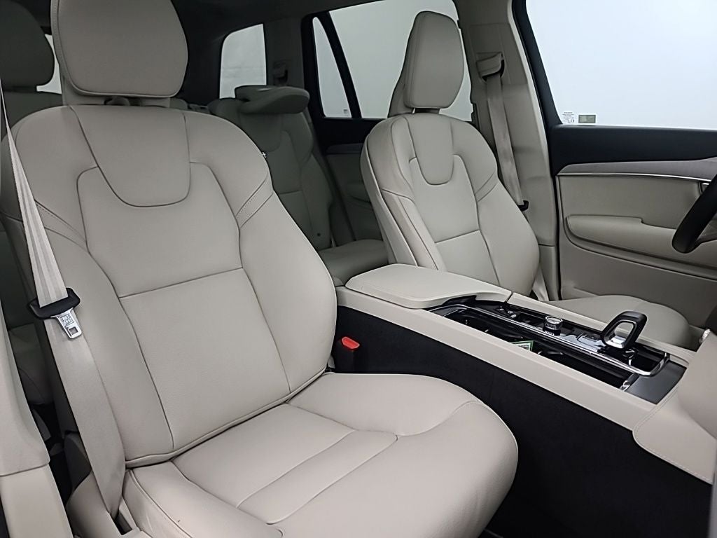 2023 Volvo XC90 B5 Core