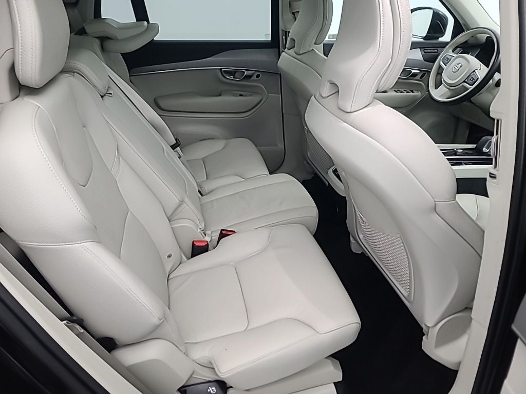 2023 Volvo XC90 B5 Core