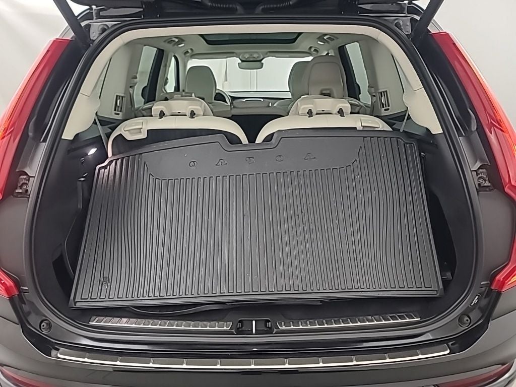 2023 Volvo XC90 B5 Core