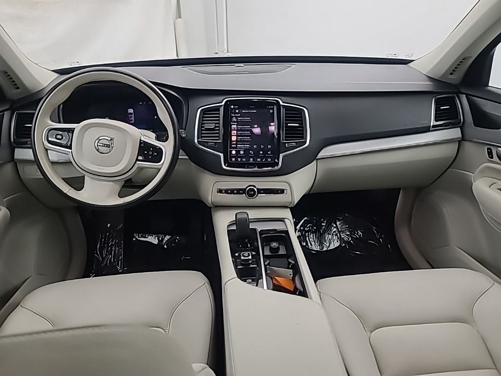 2023 Volvo XC90 B5 Core
