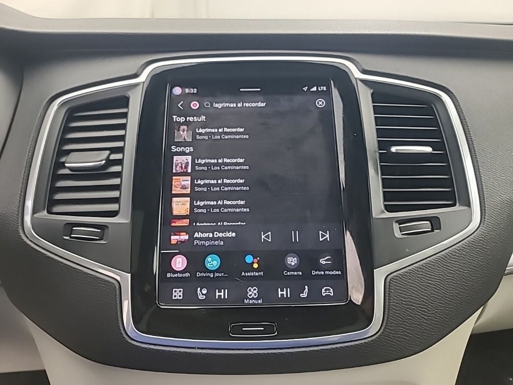 2023 Volvo XC90 B5 Core