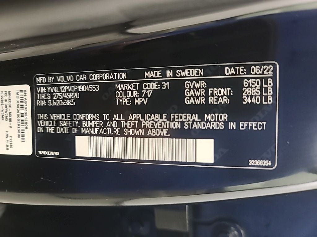 2023 Volvo XC90 B5 Core