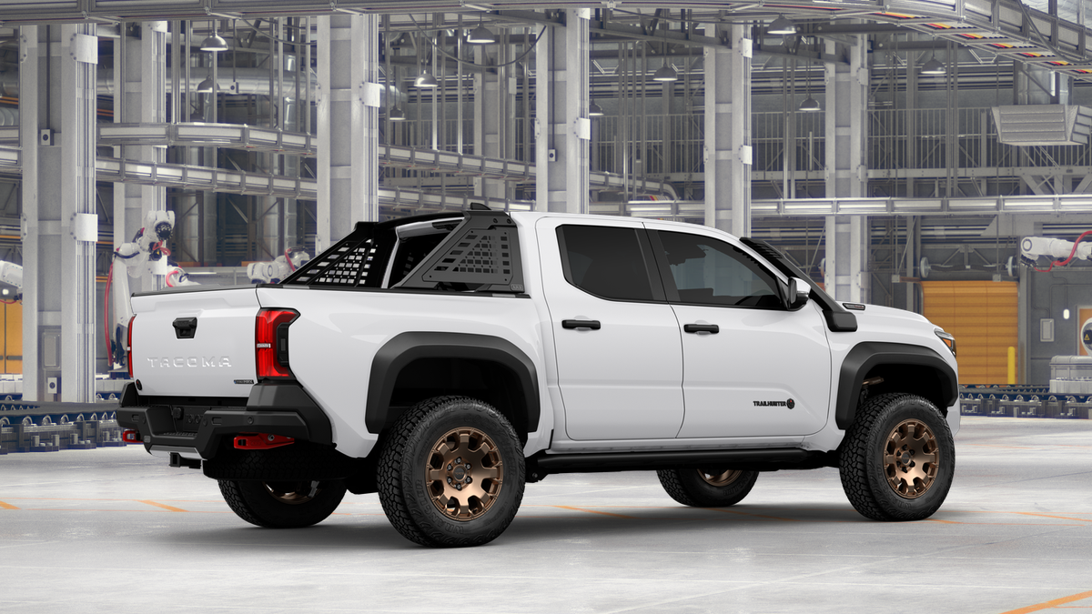 2026 Toyota Tacoma i-FORCE MAX Trailhunter